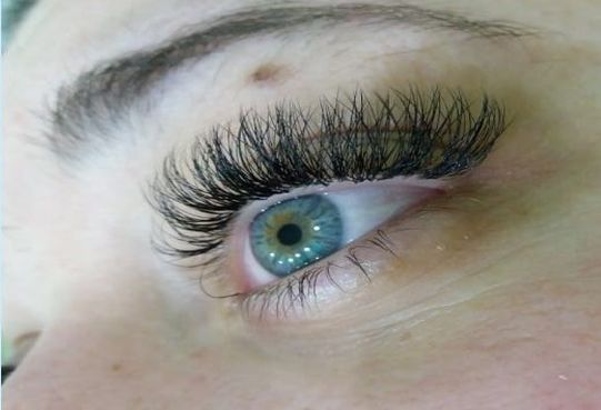 Oláh Timi Kozmetikus és 2D Műszempilla Stylist. Intim gyantázás. Szeged Makkosháza Gyöngyvirág u. 16. 